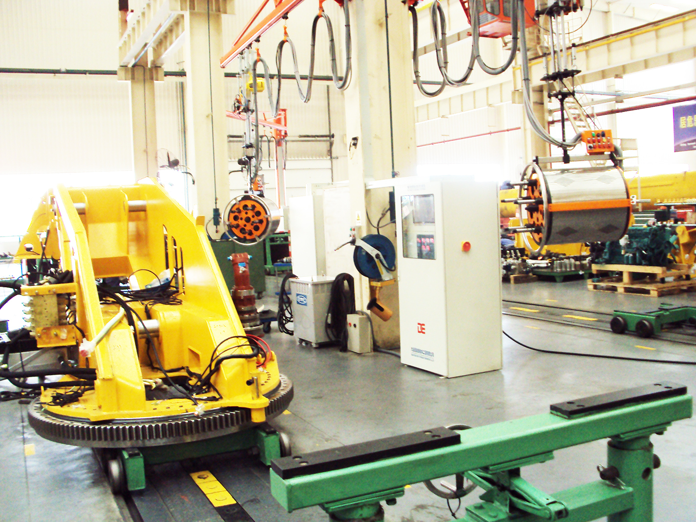 6軸卷?yè)P(yáng)螺栓擰緊機(jī)（水平操作擰緊）